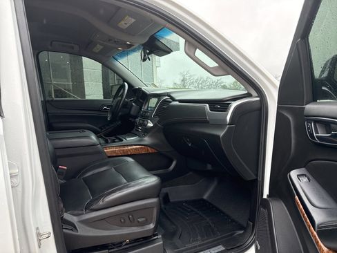 Used 2017 Chevrolet Suburban Premier image 20