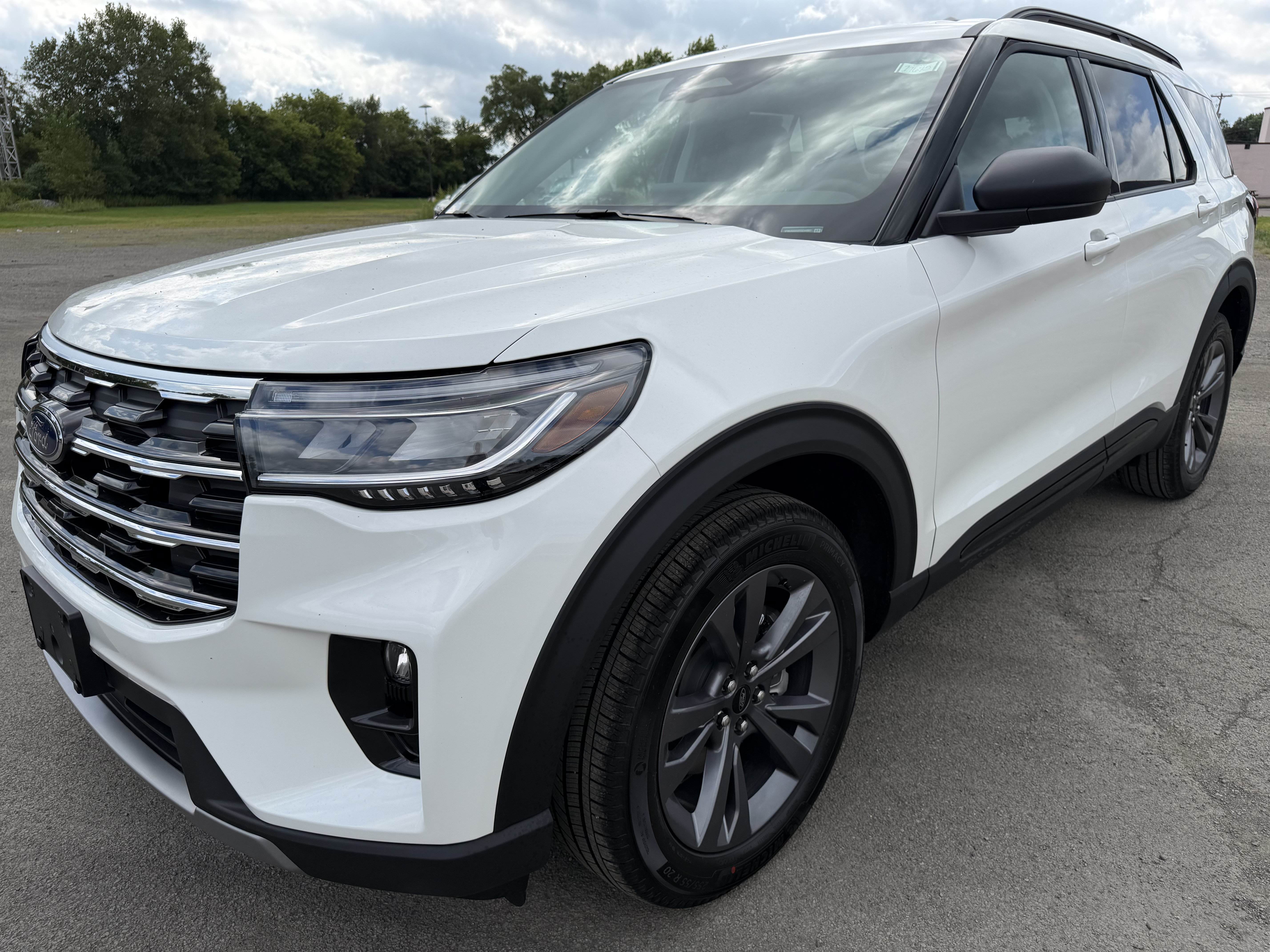 New 2026 Ford Explorer Active w/ Active Comfort Package AWD/4WD image 4