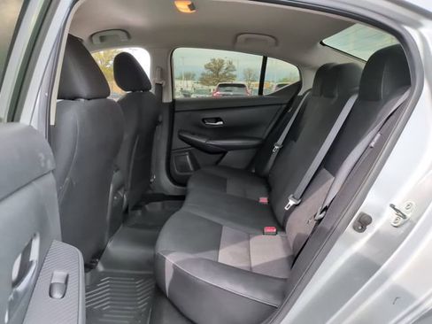Used 2023 Nissan Sentra SV FWD image 14