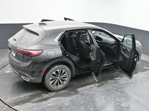 Used 2024 Buick Envision Preferred image 63