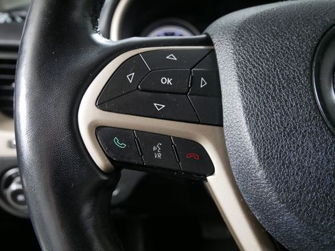 Used 2015 Jeep Cherokee Latitude w/ Comfort/Convenience Group image 27