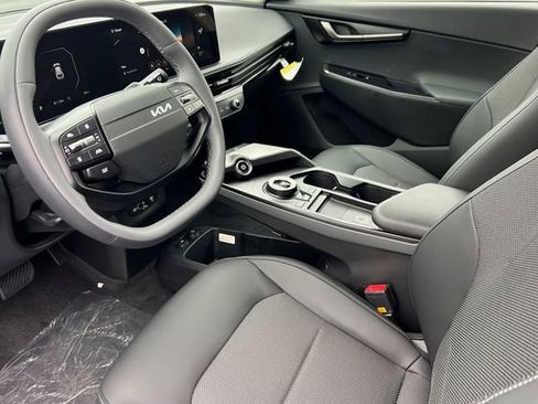 New 2025 Kia EV6 Light image 11