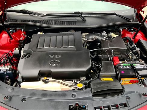 Used 2014 Toyota Camry SE w/ Moonroof Package FWD image 31
