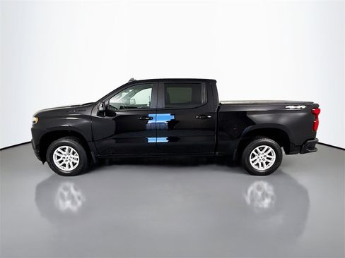 Used 2021 Chevrolet Silverado 1500 RST w/ Convenience Package II image 2
