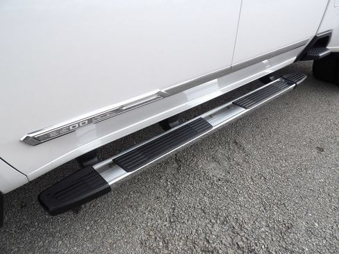 Used 2024 Chevrolet Silverado 3500 High Country w/ High Country Premium Package AWD/4WD image 55