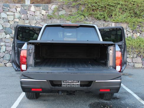 Used 2019 Honda Ridgeline RTL-T image 10