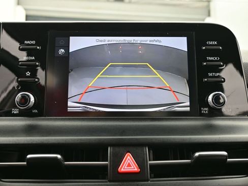 Used 2024 Kia Seltos LX image 19