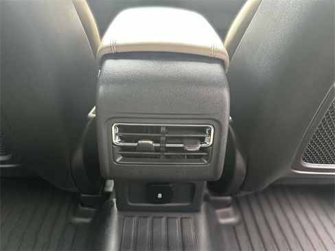 Used 2025 Lincoln Corsair FWD image 24