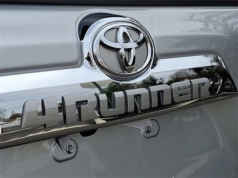Certified 2024 Toyota 4Runner Limited image 31
