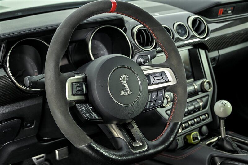 Used 2019 Ford Mustang Shelby GT350R w/ GT350R Equipment Group 920A RWD image 17