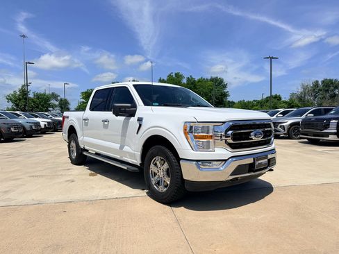 Used 2022 Ford F150 XLT w/ Equipment Group 301A Mid AWD/4WD image 3