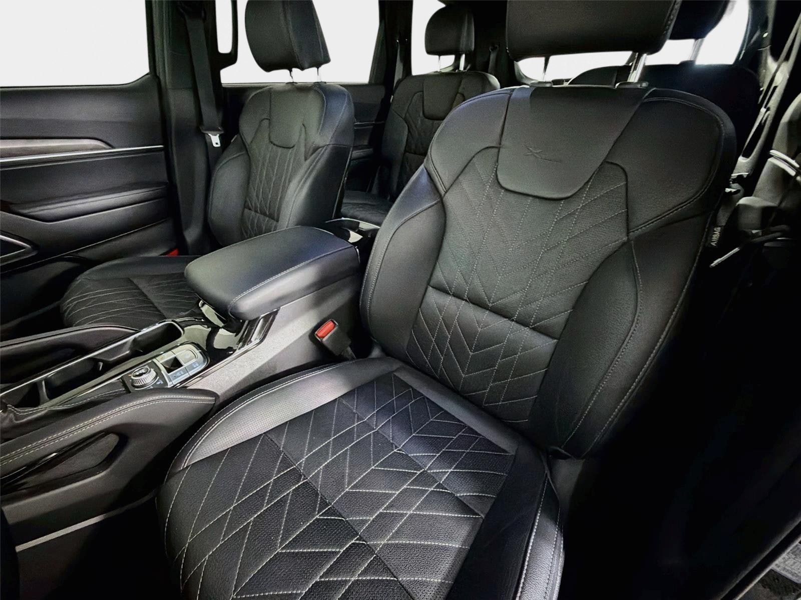 Certified 2024 Kia Telluride EX X-Line AWD/4WD image 11