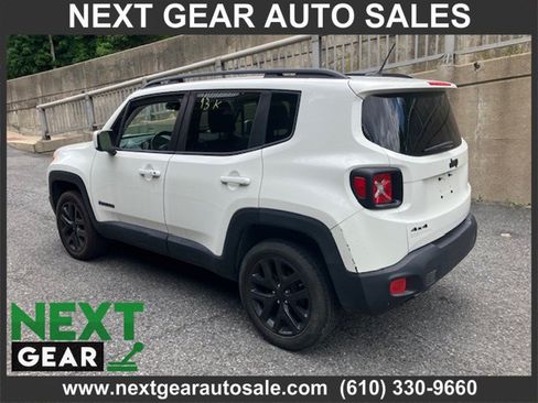 Used 2017 Jeep Renegade Altitude AWD/4WD image 4