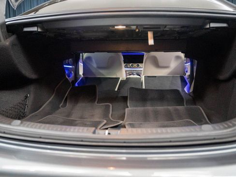 Used 2018 Mercedes-Benz E 300 image 27