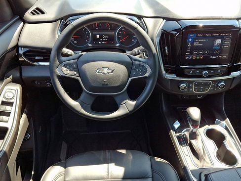 Used 2023 Chevrolet Traverse RS w/ LPO, Floor Liner Package AWD/4WD image 12