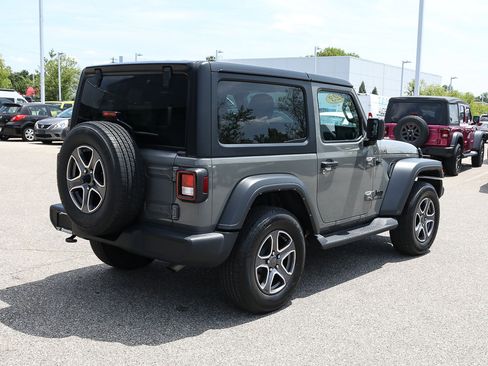 Used 2023 Jeep Wrangler Sport AWD/4WD image 7