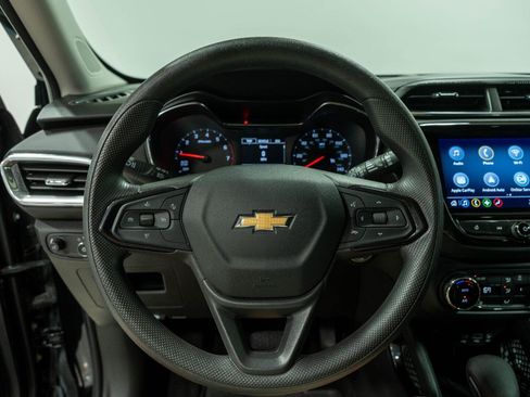 Certified 2023 Chevrolet TrailBlazer LT w/ Convenience Package FWD image 38