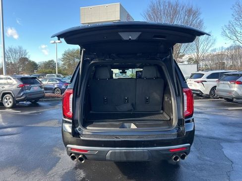 Used 2021 GMC Yukon Denali w/ Denali Premium Package image 7