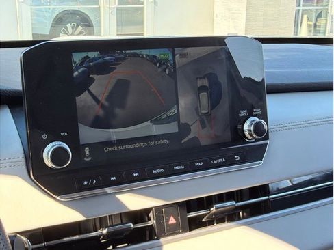 Used 2023 Mitsubishi Outlander SEL image 13