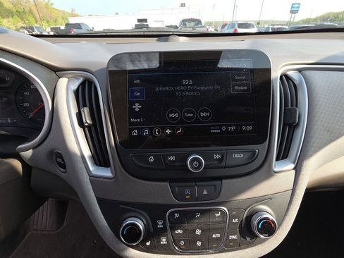 Used 2025 Chevrolet Malibu LT image 10