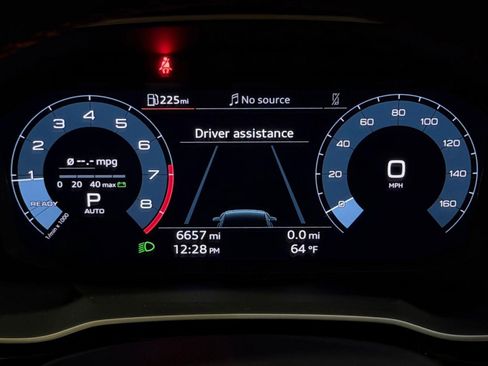 Certified 2025 Audi Q3 2.0T Premium Plus w/ Premium Plus Package AWD/4WD image 19