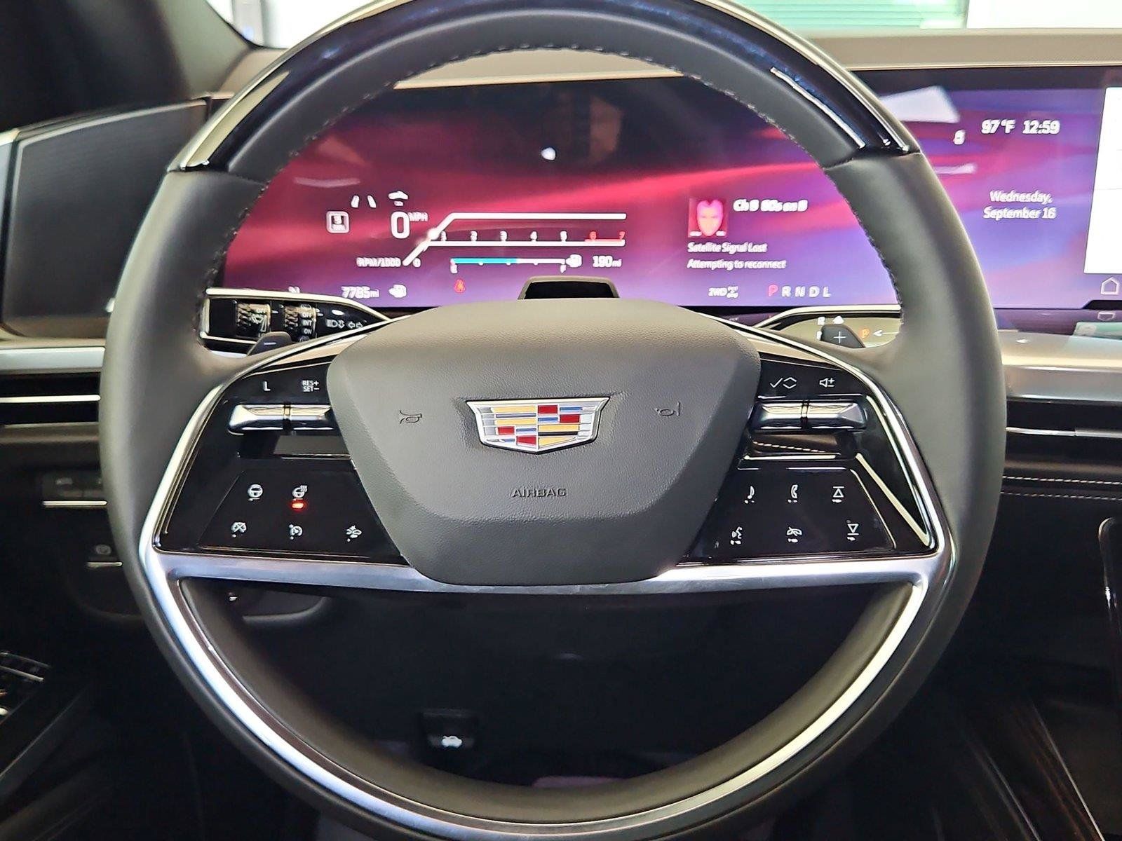 Used 2026 Cadillac Escalade Luxury w/ Touring Package AWD/4WD image 17