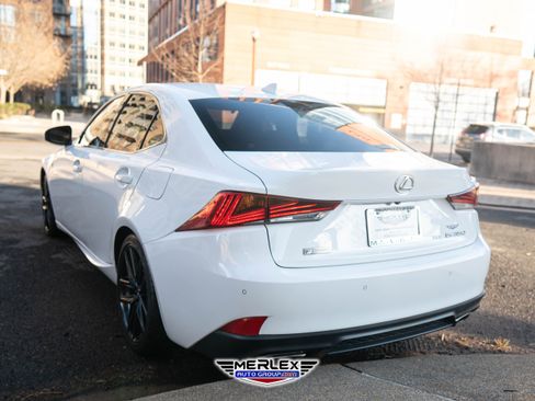 Used 2019 Lexus IS 350 F Sport image 5