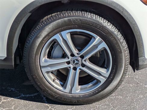 Used 2020 Mercedes-Benz GLC 300 image 11