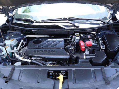 Used 2023 Nissan Rogue SV AWD/4WD image 9