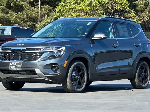 New 2026 Kia Seltos EX FWD image 8