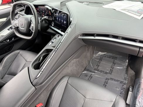 Used 2022 Chevrolet Corvette Stingray Preferred Cpe w/ Z51 Performance Package RWD image 12
