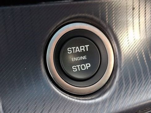 Used 2023 Jaguar F-TYPE R image 27