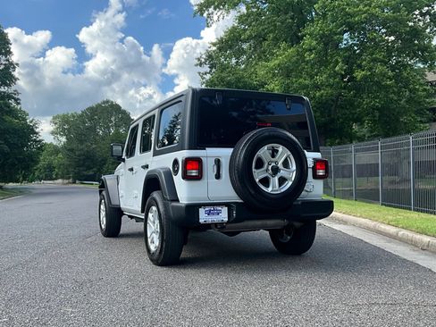 Used 2021 Jeep Wrangler Unlimited Sport AWD/4WD image 7