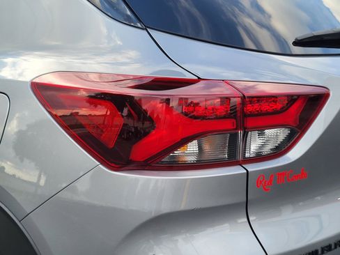 Used 2023 Chevrolet TrailBlazer RS w/ Convenience Package FWD image 10