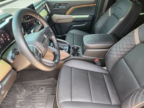 Used 2024 GMC Canyon Denali w/ LPO, Denali Black Edition AWD/4WD image 12