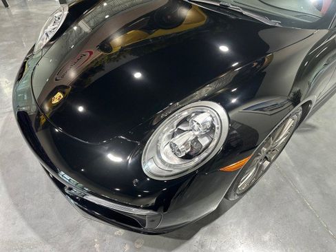 Used 2017 Porsche 911 Carrera image 13