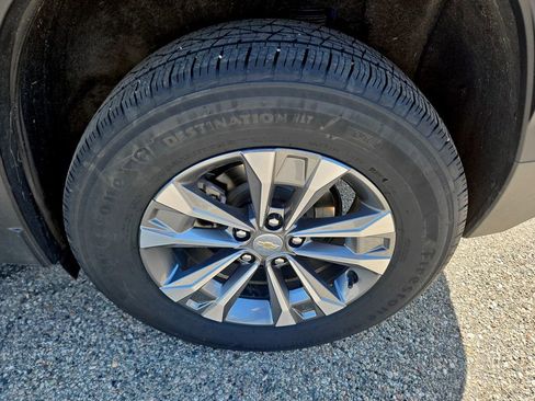 Used 2025 Chevrolet Equinox LT image 31