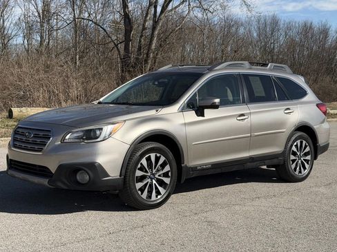 Used 2017 Subaru Outback 2.5i Limited image 42