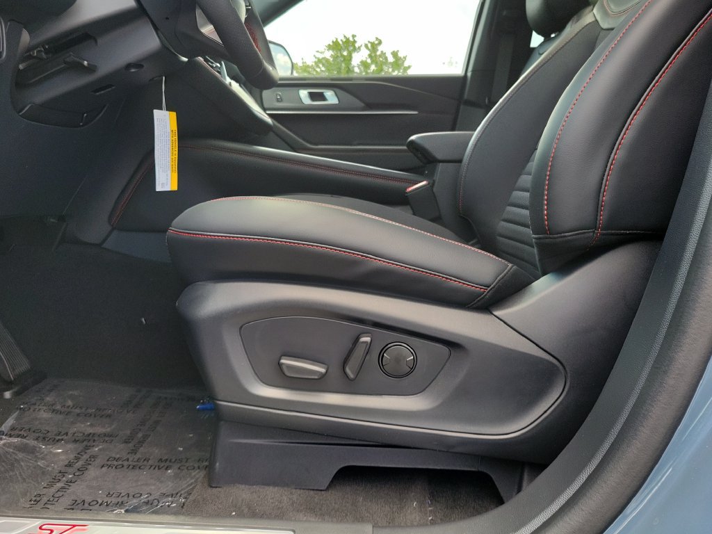 New 2026 Ford Explorer ST-Line w/ ST-Line Street Pack AWD/4WD image 19