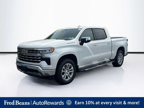 Used 2022 Chevrolet Silverado 1500 LTZ AWD/4WD image 3