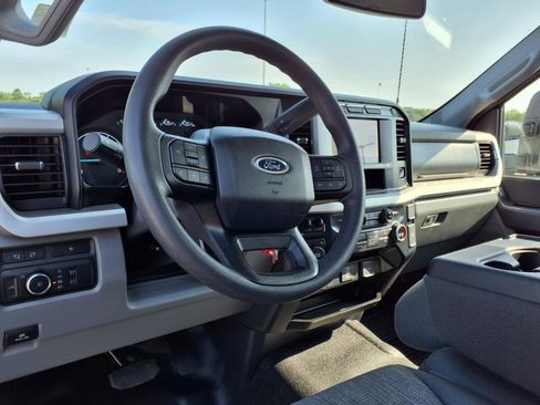 Used 2023 Ford F350 XLT image 13