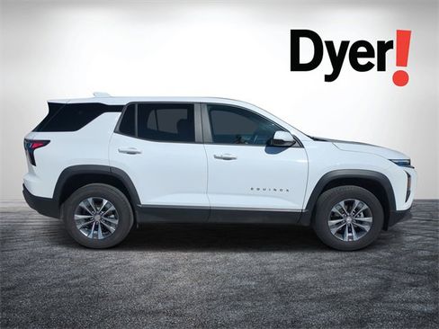 Certified 2025 Chevrolet Equinox LT image 2