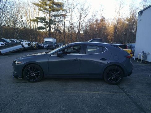 Used 2021 MAZDA MAZDA3 Hatchback w/Premium Plus Pkg image 8