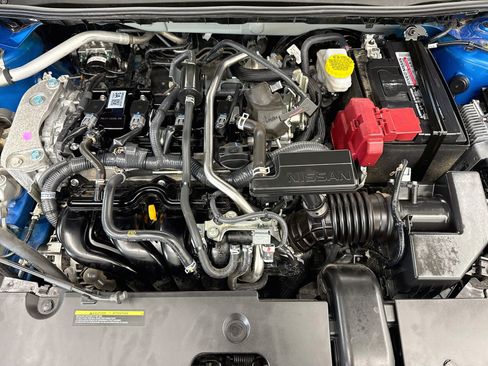 Used 2025 Nissan Sentra SR FWD image 30