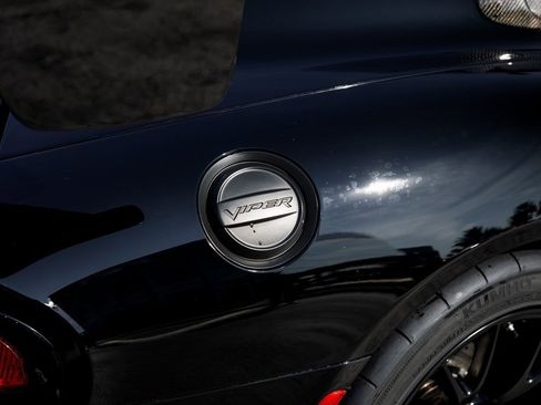 Used 2017 Dodge Viper GTC w/ ACR Package image 8