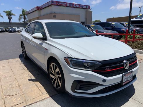 Used 2019 Volkswagen Jetta GLI FWD image 1