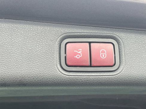 Certified 2019 Mercedes-Benz E 300 image 13