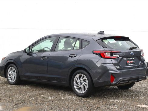 Used 2025 Subaru Impreza 2.0i image 2