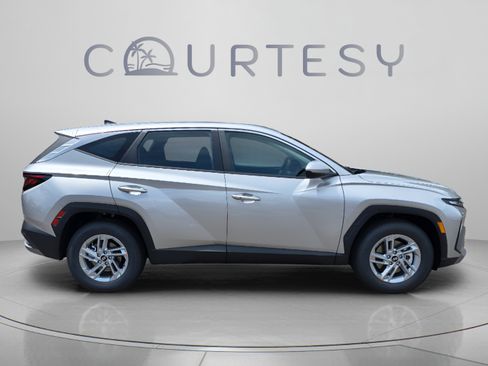 New 2026 Hyundai Tucson SE FWD image 6