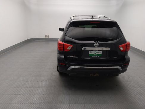 Used 2019 Nissan Pathfinder S AWD/4WD image 6